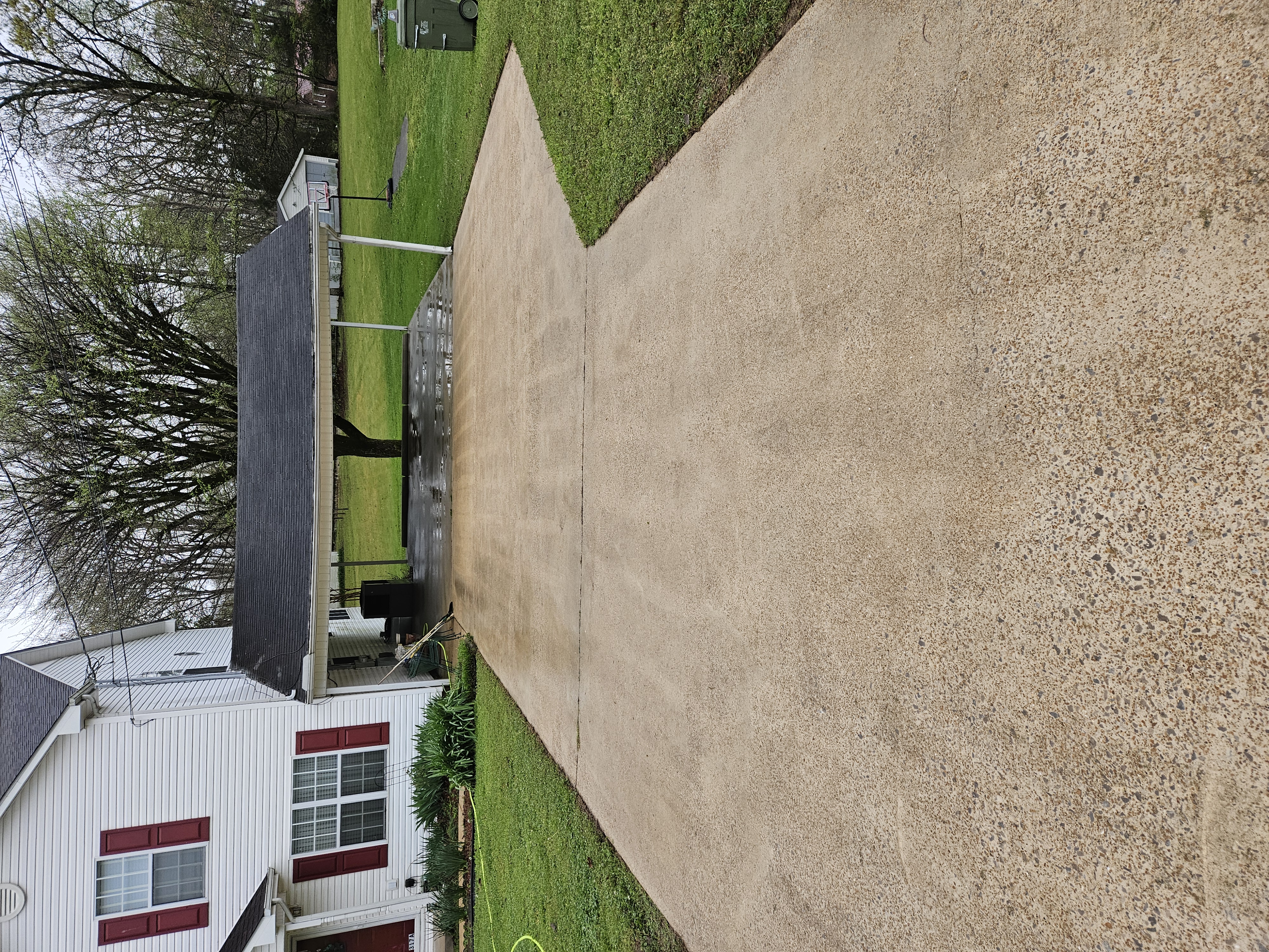 Beautifully Restored Pressure Washed Driveway in Mount Pleasant, TN Thumbnail