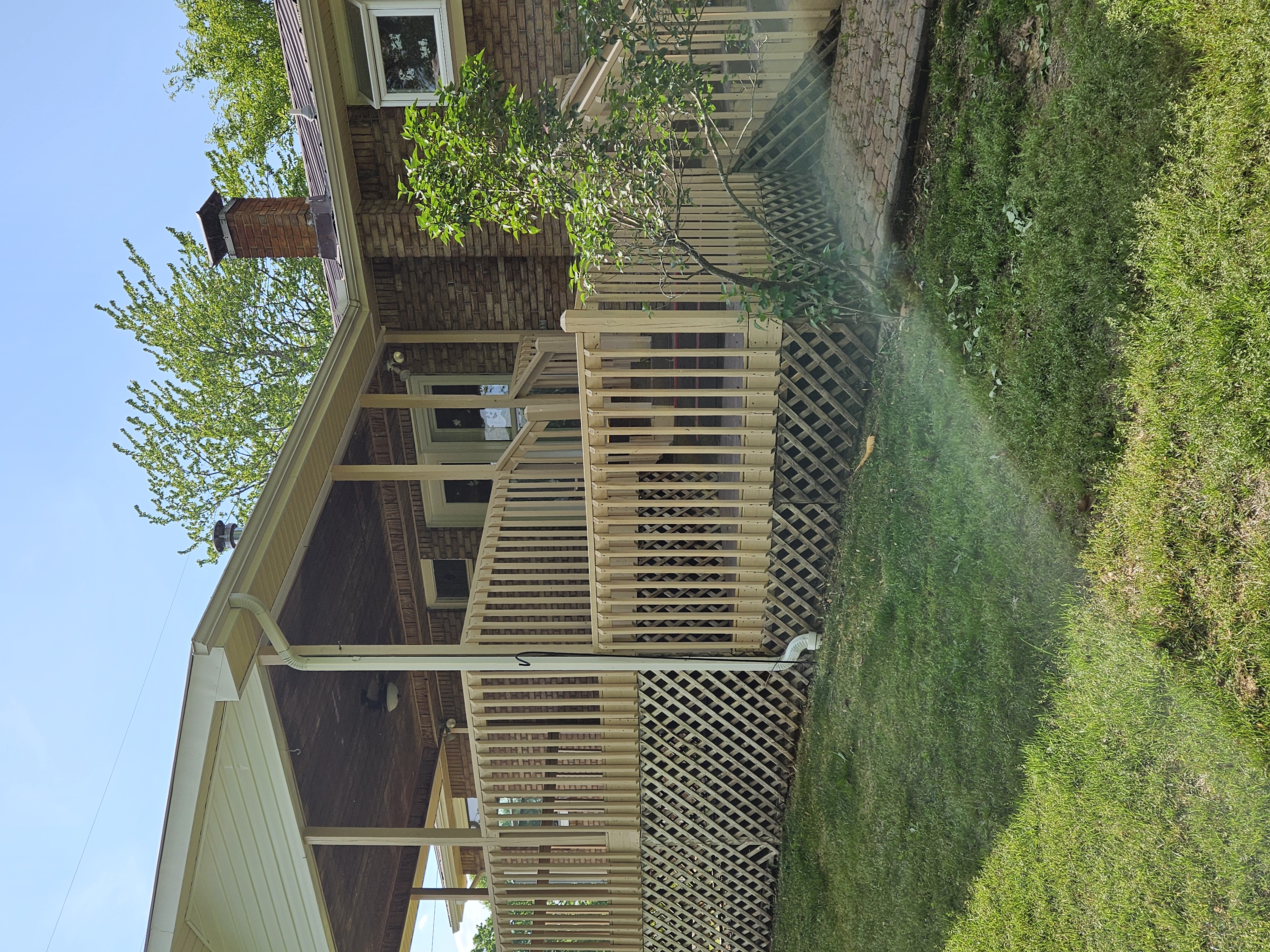 Supreme Quality Pressure washing this home in Centerville, TN